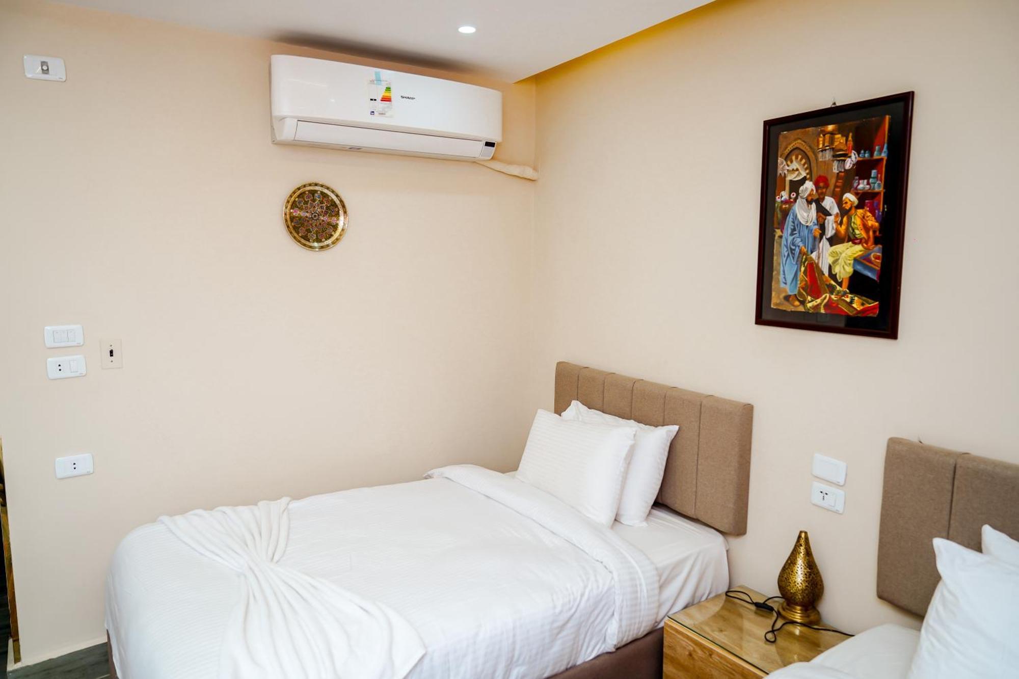 Pyramids Hotel Kafrat al Jabal Екстер'єр фото