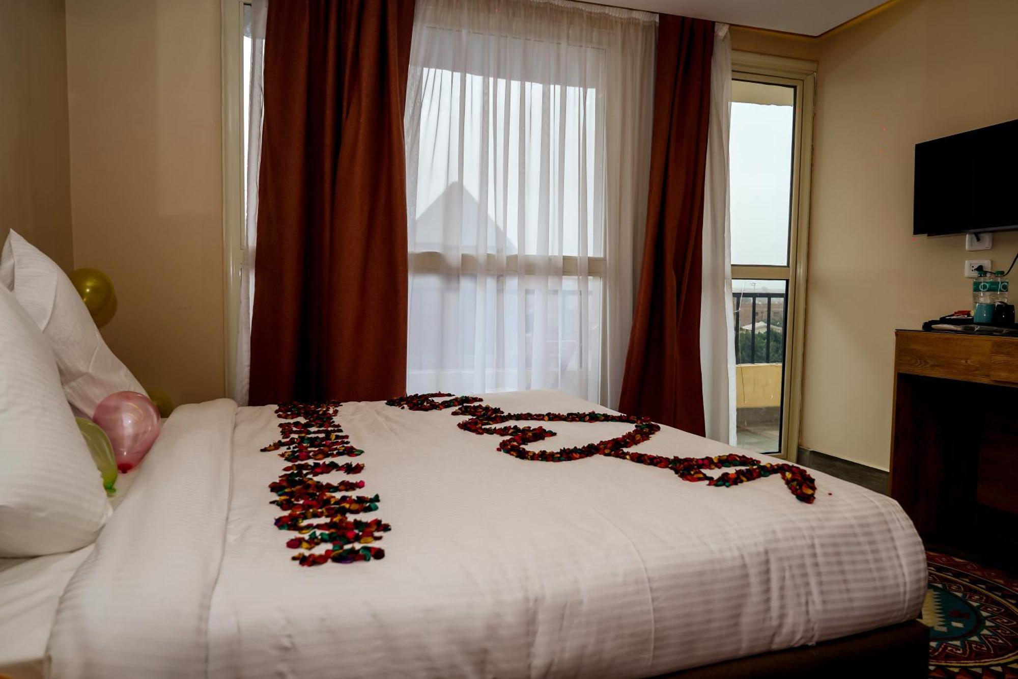 Pyramids Hotel Kafrat al Jabal Екстер'єр фото