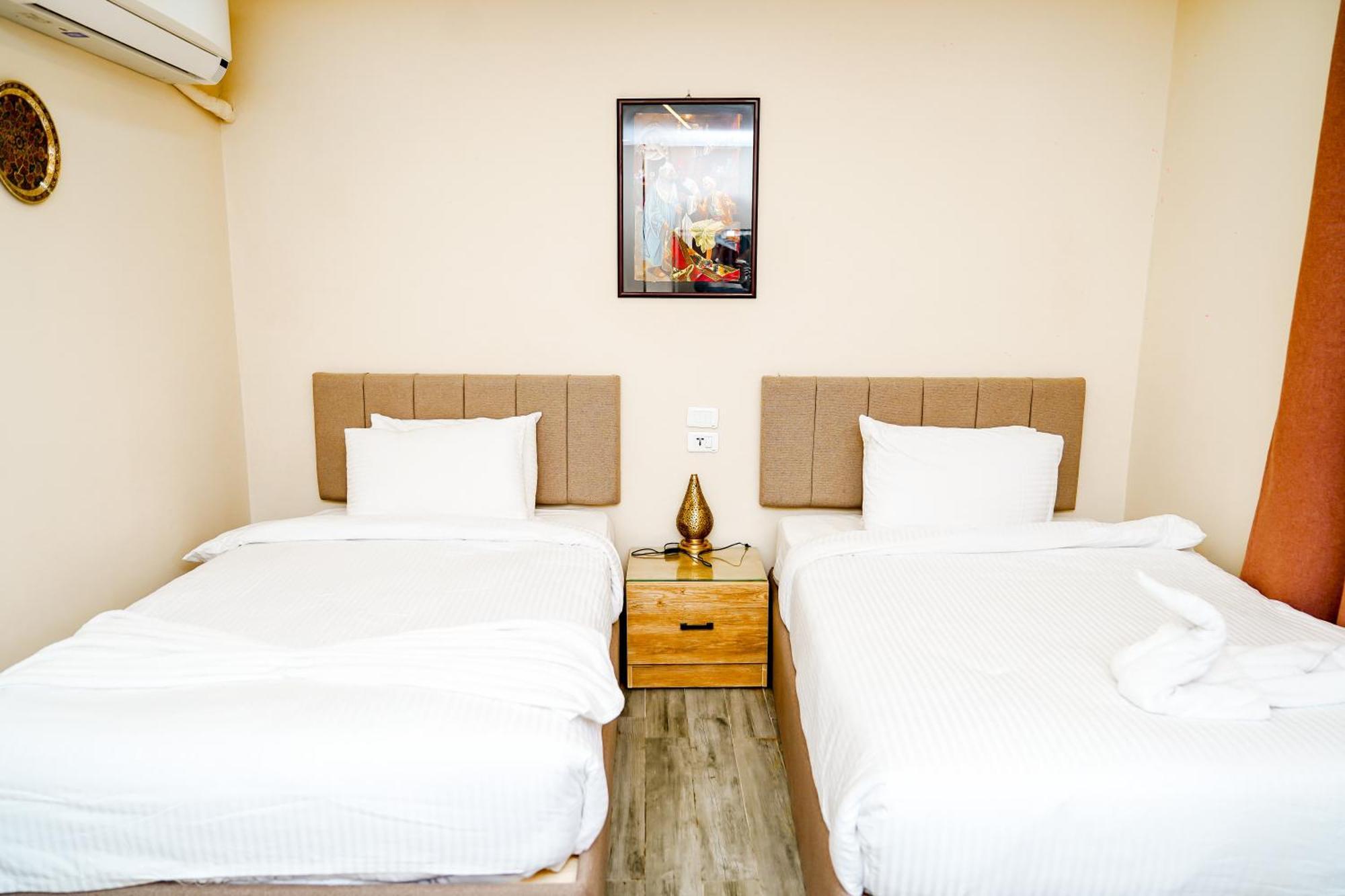 Pyramids Hotel Kafrat al Jabal Екстер'єр фото